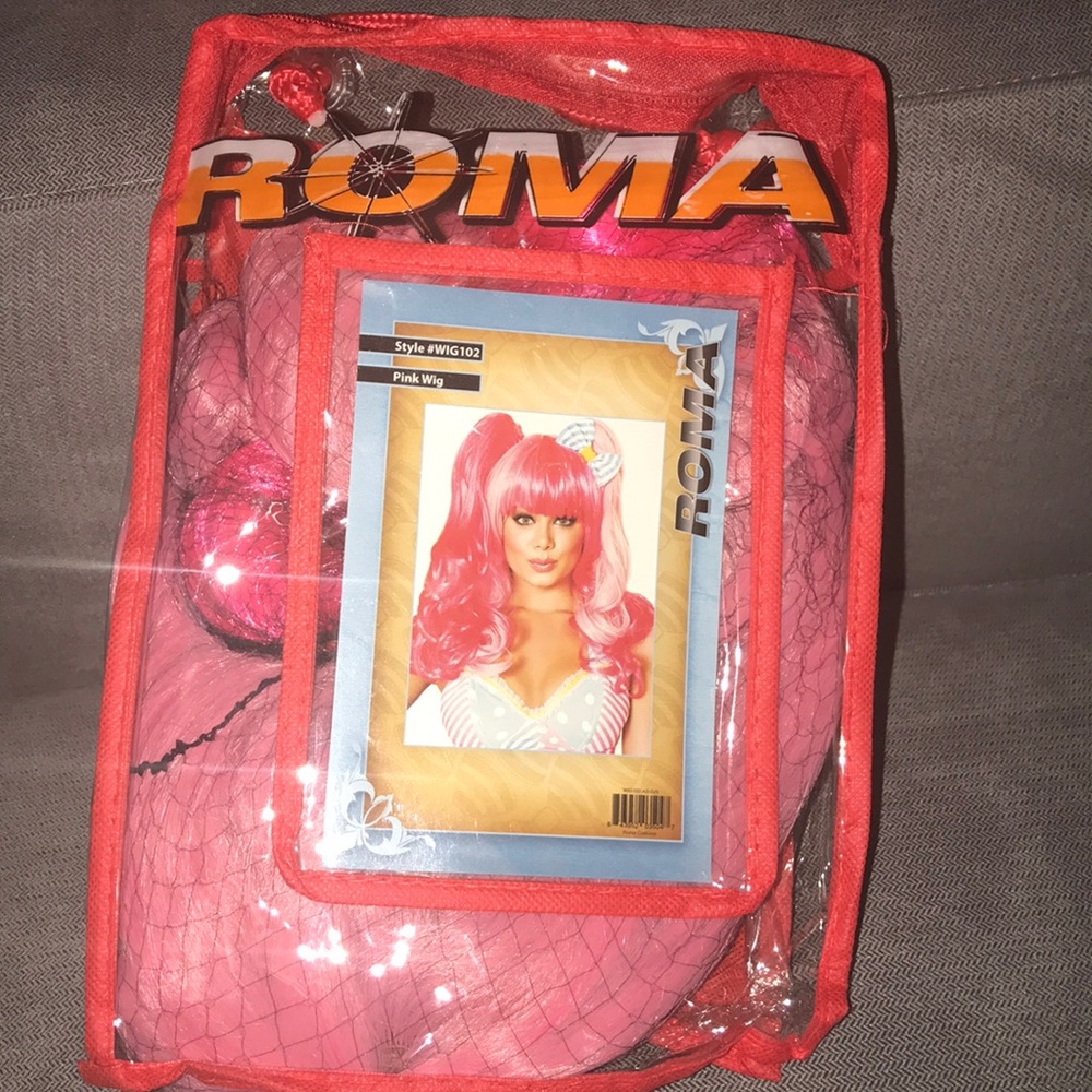 Pink Katie Perry Wig, Roma - NWT